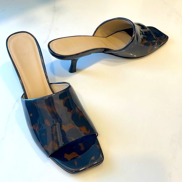 NEW Theory Black/Brown. Made In Italy.  Patent Leather Low Heel Mules. - Picture 2 of 5
